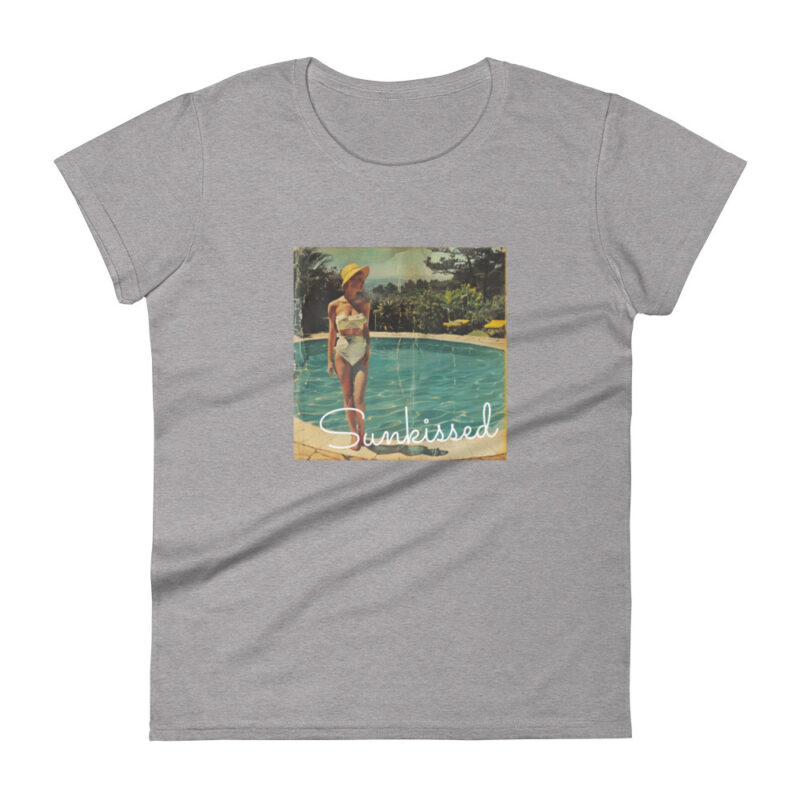 Vintage-Inspired "Sunkissed" Graphic Women's T-Shirt